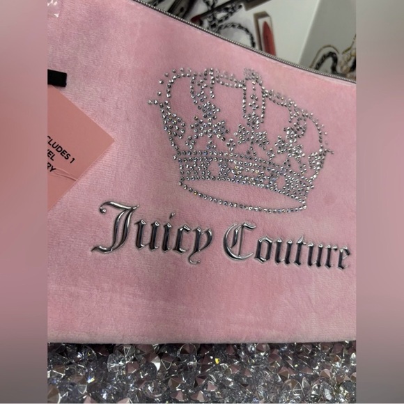 Juicy Couture pink velour cosmetic bag NWT - Picture 2 of 7